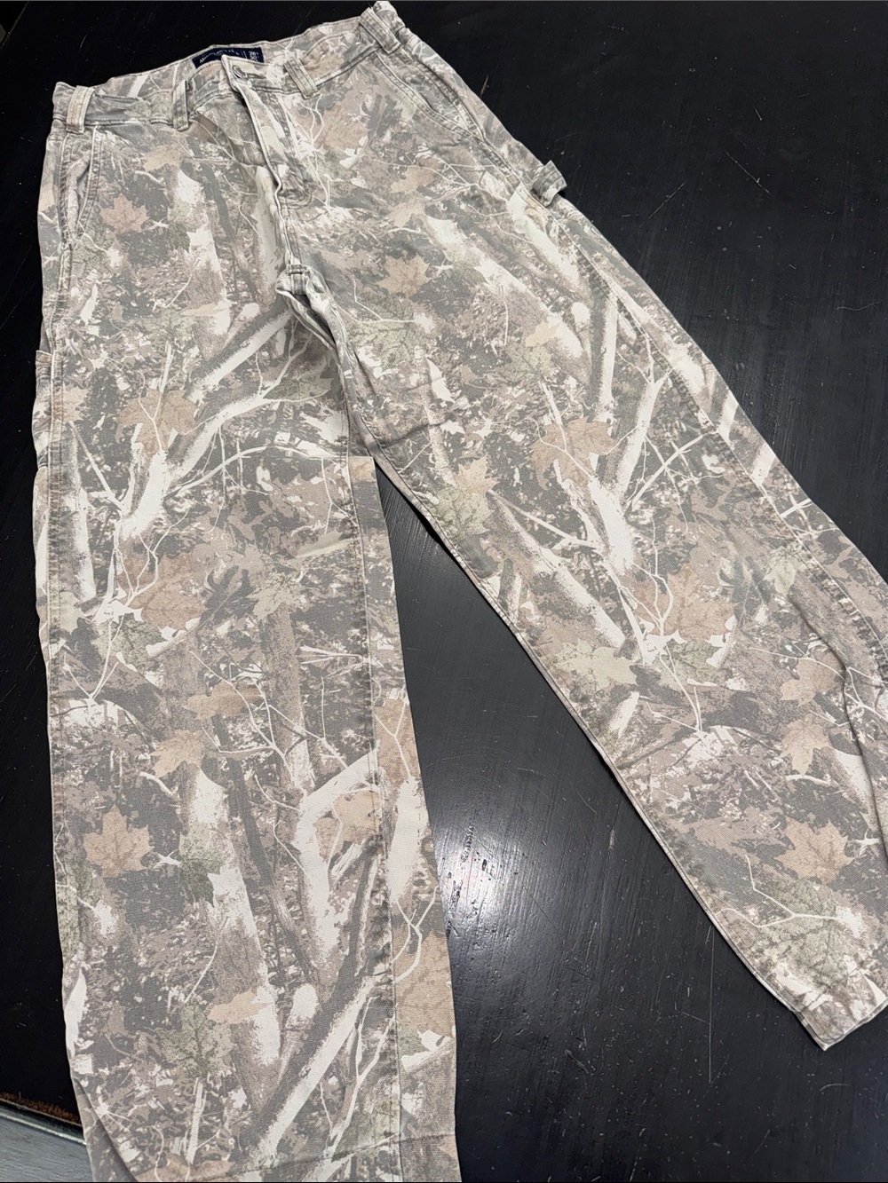 men’s abercrombie & fitch camouflage jeans. size 28x30. great used condition.